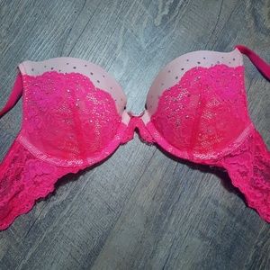 34b Victoria's secret padded bra